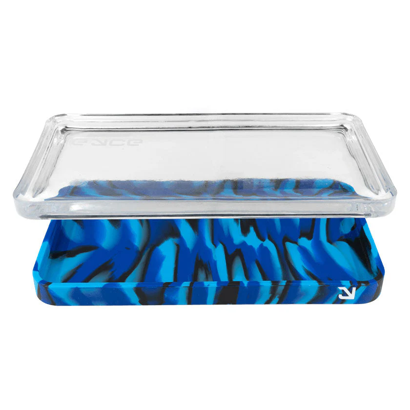 Eyce 2-in-1 Silicone and Glass Rolling Tray - Image 9